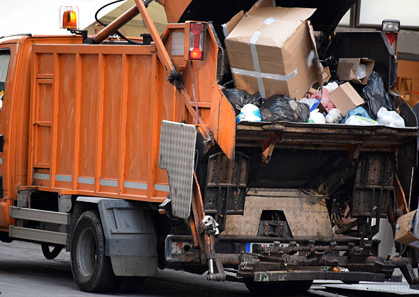 Best Garage Cleanout  in Oakwood, IL